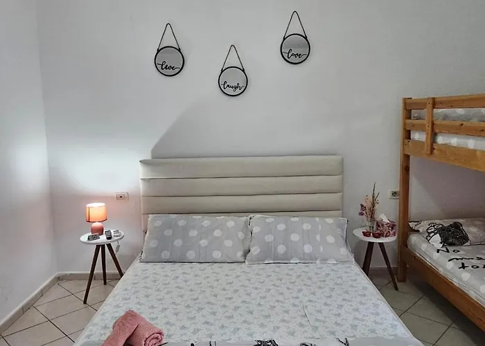 Apartamento Tomi's *